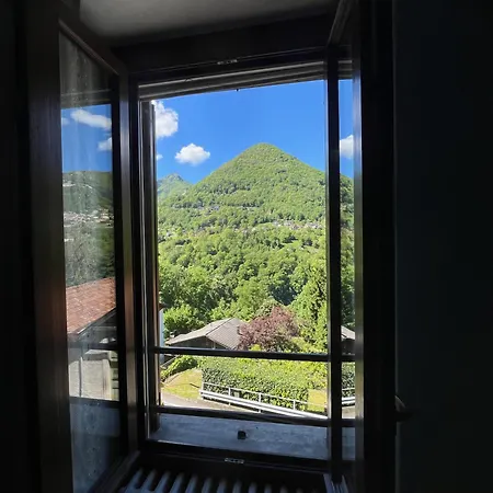 La Dell'oreste Apartamento Dizzasco